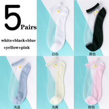 Load image into Gallery viewer, 5Pairs/Lot Women Socks Fashion daisy Flower Japan Ankle Socks - GoHappyShopin
