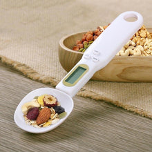 Load image into Gallery viewer, Smart Design Electronic Weighing Spoon 500g/0.1g - GoHappyShopin
