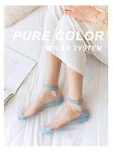 Load image into Gallery viewer, 5Pairs/Lot Women Socks Fashion daisy Flower Japan Ankle Socks - GoHappyShopin
