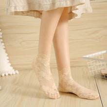 Load image into Gallery viewer, Ladies&#39; Lovely Floral Lace Socks - GoHappyShopin
