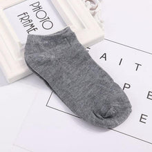 Load image into Gallery viewer, Women Red Heart Cute College Fresh Female Socks Hot Sales - GoHappyShopin
