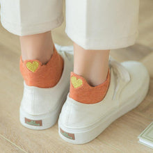 Load image into Gallery viewer, 4 Pairs Women Fashion Cute Heart Sock - GoHappyShopin
