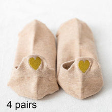 Load image into Gallery viewer, 4 Pairs Women Fashion Cute Heart Sock - GoHappyShopin
