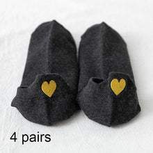 Load image into Gallery viewer, 4 Pairs Women Fashion Cute Heart Sock - GoHappyShopin
